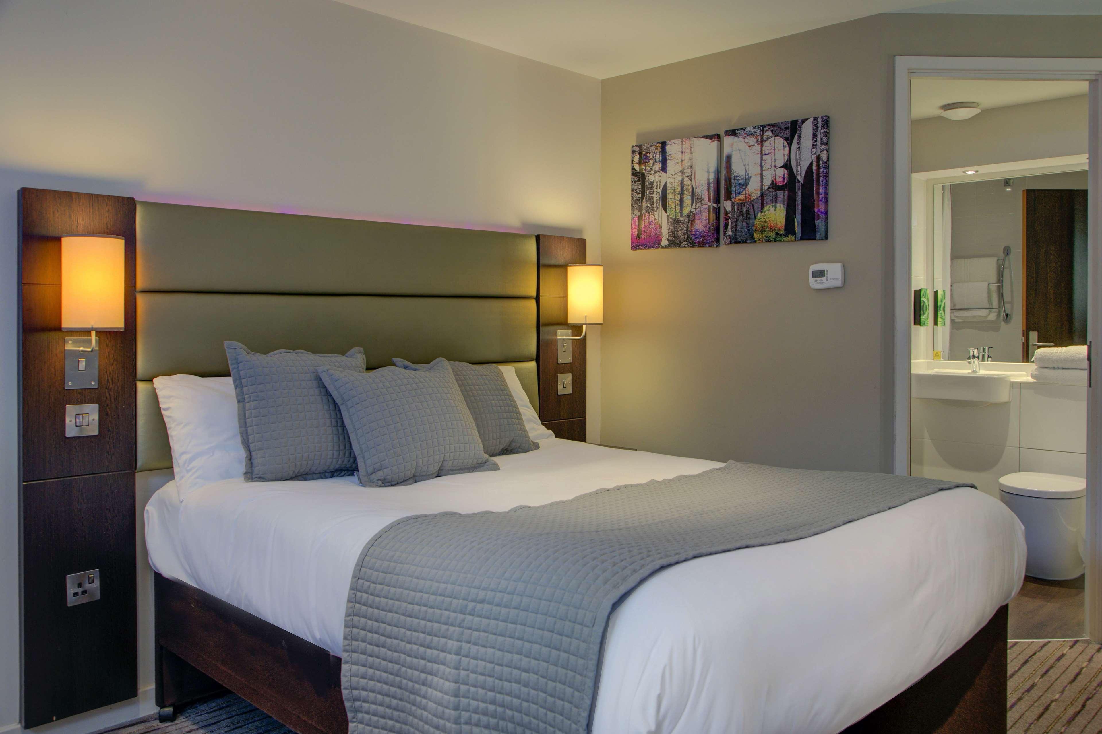 Fortune Huddersfield; Sure Hotel Collection By Best Western Экстерьер фото